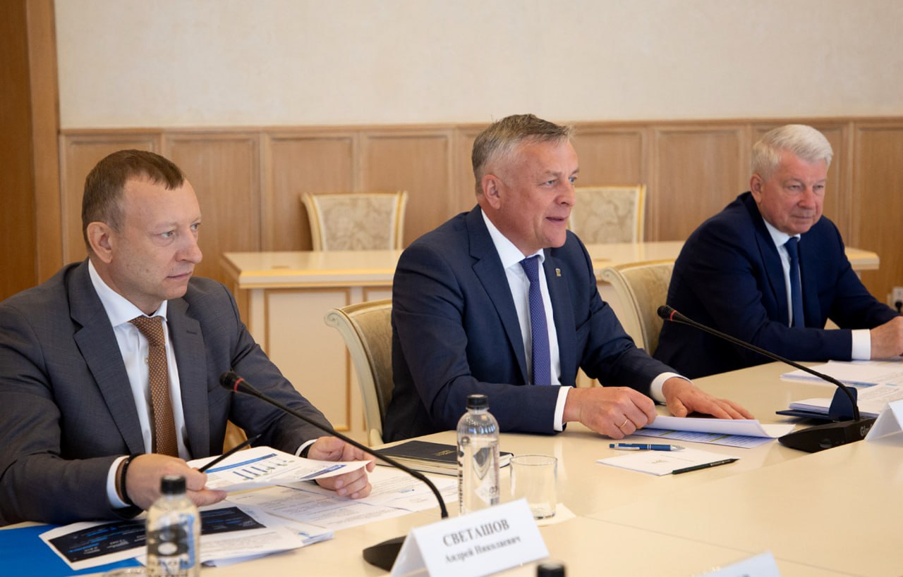 ⚡️ Генеральный директор &laquo;Газпром межрегионгаз&raquo; Сергей Густов и губернатор Тверской области Игорь Руденя провели рабочую встречу, на которой обсудили реализацию программы газификации в Верхневолжье